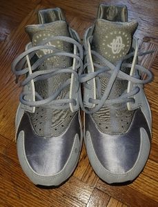 Womans Nike Air Huarache